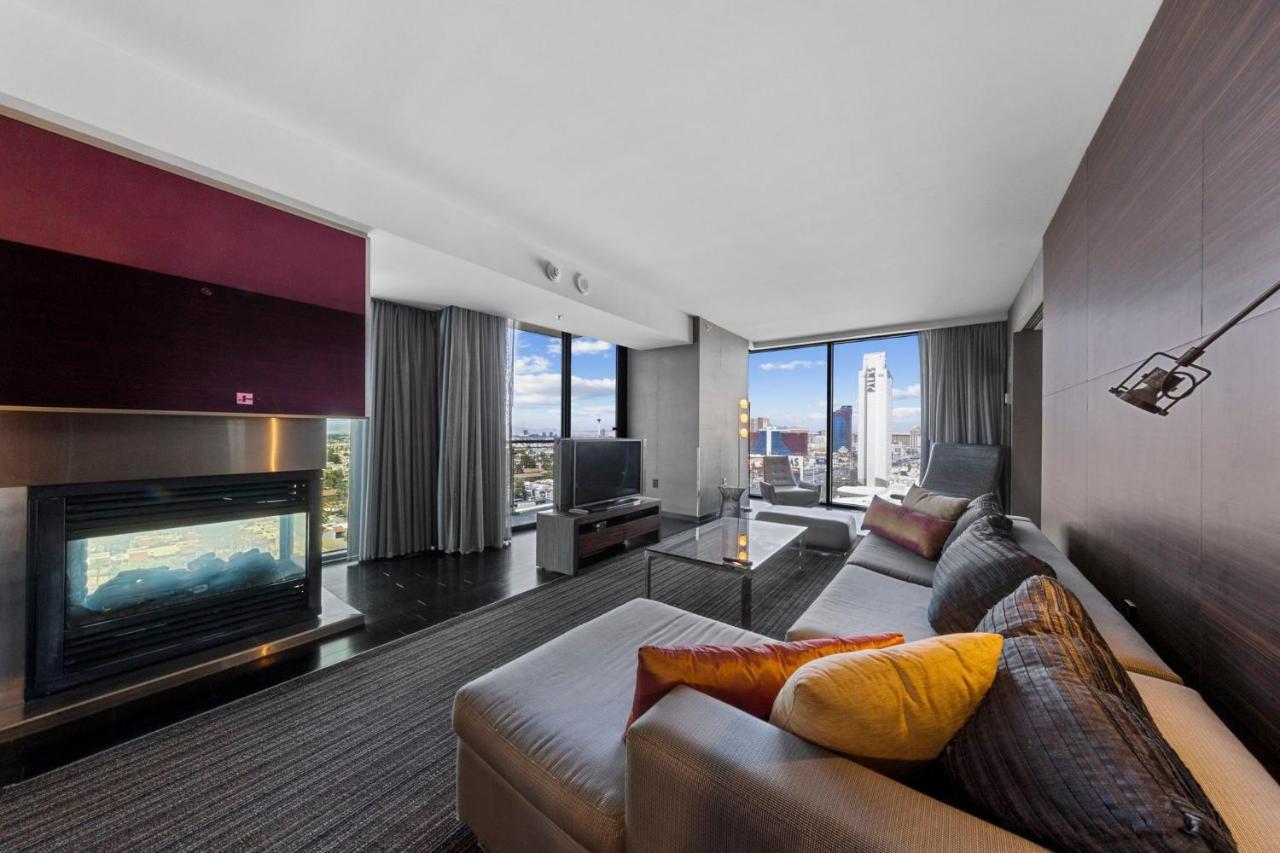 Huge Modern Luxury 17 Floor Panoramic Corner Suite With Open Balcony Las Vegas Exterior foto